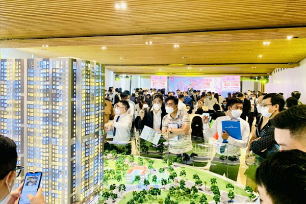 Block Kasumi HT Pearl "cháy hàng" tại lễ công bố sản phẩm giới hạn